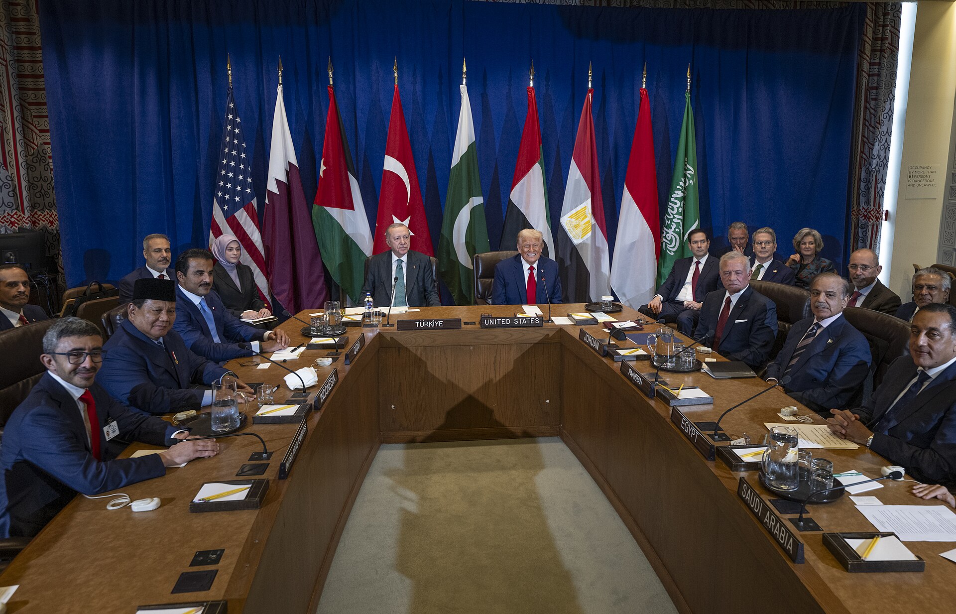 Turkish President Erdogan, Pakistani PM Shehbaz Sharif and Saudi Foreign Minister Faisal bin Farhan at a multilateral meeting with Donald Trump at UN headquarters, September 2025
