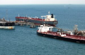 Three crude oil tankers load cargo at the Al Basrah Oil Terminal (ABOT) in the Northern Arabian Gulf. The terminal handles hundreds of tanker cargoes per year. Photo: US Navy / Public Domain